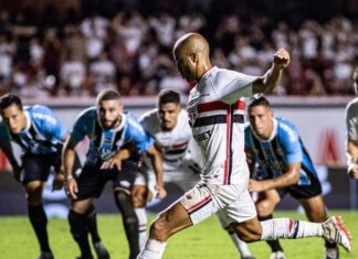 São Paulo domina o Grêmio em noite inspirada de Calleri e Lucas e segue invicto no Campeonato Brasileiro
