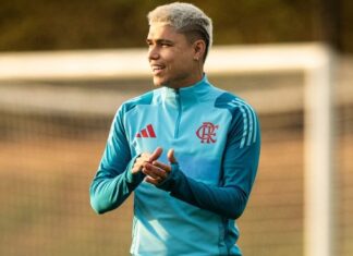 E o Luiz Araújo? Flamengo aguarda retorno de atacante para decisão após oferta de rival
