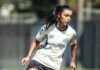 Yoreli Rincón comemora adaptação às Sereias e chegada da estreia no Brasileiro feminino nesta segunda-feira (16) na Vila Belmiro – Santos Futebol Clube