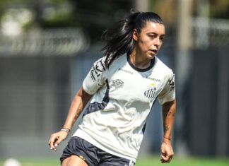 Yoreli Rincón comemora adaptação às Sereias e chegada da estreia no Brasileiro feminino nesta segunda-feira (16) na Vila Belmiro – Santos Futebol Clube