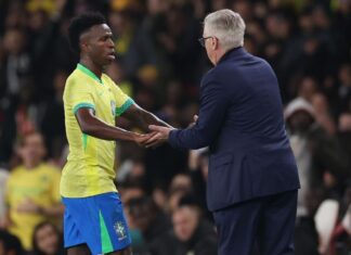 Vinicius Jr. cita 4 seleções que o encantam para a Copa e revela papo com Ancelotti: ‘Toda vez que me liga diz que vamos ganhar o Mundial’