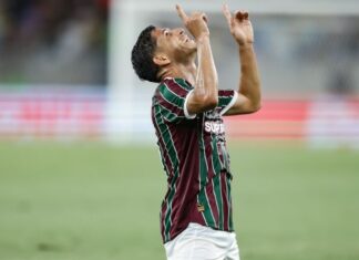 Savarino anota golaço, Fluminense vence Bangu e enfrenta Vasco na semifinal do Carioca