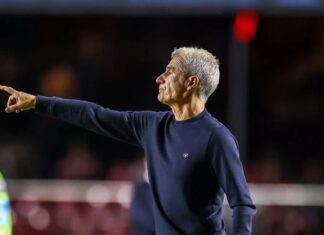 “Quando o São Paulo…”: Técnico do Grêmio ‘não se cala’ e manda recado ao SPFC após derrota no MorumBis