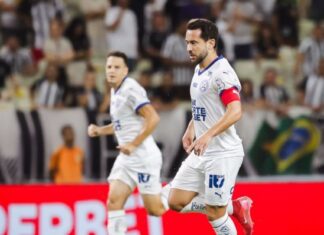 A nova vida de Éverton Ribeiro pós-câncer e o valor às pequenas alegrias: ‘Vivo cada dia como se fosse o último’