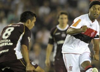 Ronaldinho em campo: a única vez que Flamengo visitou Lanús na Argentina e o que assistir no Disney+