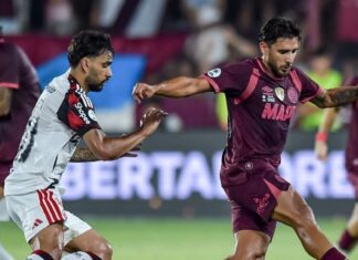 Flamengo volta a jogar mal, é derrotado pelo Lanús e aumenta pressão para volta da Recopa