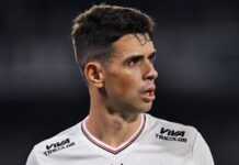 Rui Costa admite ‘divergência’ e detalha negociação por rescisão de Oscar com São Paulo: ‘Bola está com quem o representa’