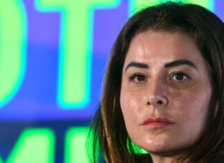 Quem é a brasileira que já foi chamada de ‘prostituta’ por cartola e virou a mulher mais poderosa do futebol