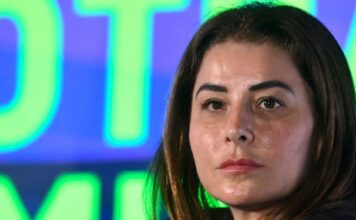 Quem é a brasileira que já foi chamada de ‘prostituta’ por cartola e virou a mulher mais poderosa do futebol