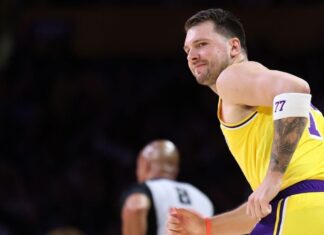 Lakers dão mostra de força com trio Doncic-LeBron-Reaves e vencem os Clippers em partida emocionante