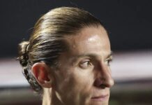 Pressão aumenta sobre Filipe Luís antes da Recopa contra o Lanús