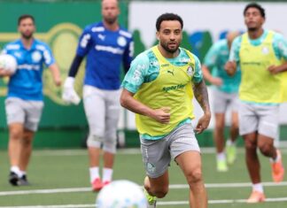 Volante sente dores na panturrilha esquerda e desfalca Palmeiras em reapresentação – Nosso Palestra