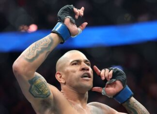 Alex Poatan vaga cinturão do UFC e abre portas para mudança de categoria