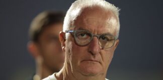 Dorival fala forte sobre chance de Corinthians vender André e deixa até saída no ar: ‘Não vim para isso’
