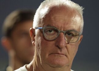 Dorival fala forte sobre chance de Corinthians vender André e deixa até saída no ar: ‘Não vim para isso’