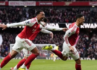 Arsenal vence clássico quente contra o Chelsea e mantém ‘gordura’ para o City na Premier League