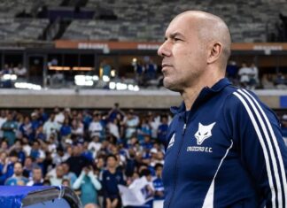 Na mira do Flamengo, Leonardo Jardim prometeu no passado: ‘Só tenho o Cruzeiro no Brasil’