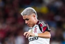 Indireta para Filipe Luís? Luiz Araújo faz post após demissão de técnico do Flamengo e gera polêmica