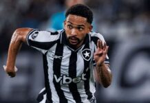 De nova função a sonho por seleção, Vitinho vê Botafogo no caminho certo e compara Anselmi a Kompany: ‘Ideias similares’