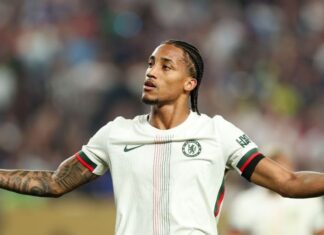 João Pedro empolga técnico do Chelsea após hat-trick na Premier League: ‘Elite mundial’