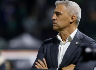 São Paulo demite Hernán Crespo e busca novo técnico para sequência da temporada