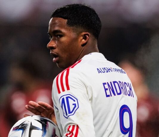 Técnico do Lyon revela risco e justifica Endrick reserva no Lyon após mais um tropeço