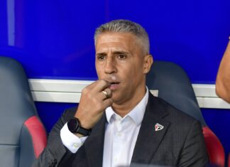 São Paulo pode ver motivos para demitir Crespo, mas peca bastante no timing