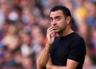 Xavi dispara e diz que Messi não voltou ao Barcelona por causa do presidente: ‘Ele está mentindo’