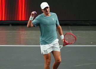 João Fonseca vence Khachanov de virada e já garante melhor campanha da carreira em Indian Wells
