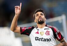 Lucas Paquetá sofre fratura na mão durante Flamengo x Cruzeiro; veja o boletim médico do clube