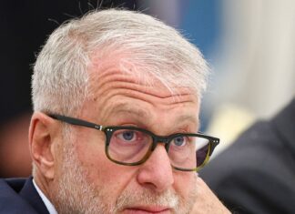 Por que Abramovich é investigado em ilha britânica e o que o Chelsea tem a ver com isso