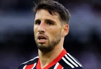 Após fracassos, São Paulo abre nova rodada por renovação contratual de Calleri