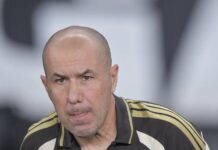 Flamengo goleia Botafogo por 3 a 0 e elogia início de Jardim