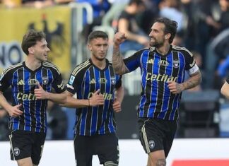 Orgoglio Pisa, battuto il Cagliari con doppietta di Caracciolo: Pisacane in allarme