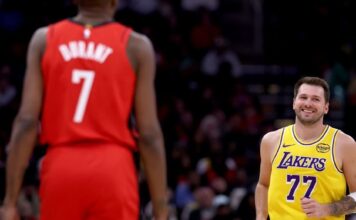 Lakers ‘anulam’ Kevin Durant, batem os Rockets e abrem vantagem na Conferência Oeste