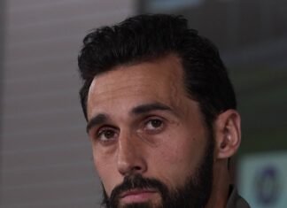 ‘Quem me dera ter 25 como ele’: Arbeloa faz questão de elogiar peça ‘confiável’ do Real Madrid