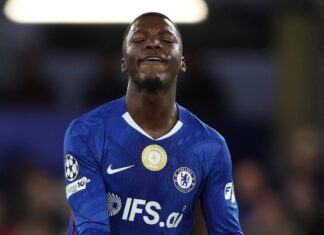 Eliminação constrangedora do Chelsea para o PSG recai sobre dois responsáveis