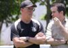 Bastidores: Corinthians agenda reunião por Arthur Cabral e vasculha o mercado por ‘sombra’ a Hugo Souza