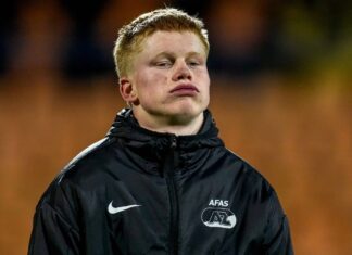 ‘Estou cansado de jogar no frio e na chuva’: Joia se oferece a gigantes espanhóis