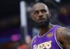 LeBron James empata com Robert Parish como os jogadores com mais partidas na história da NBA