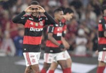 Flamengo vence mais uma com Jardim, afunda Remo na lanterna e segue na cola dos líderes do Brasileirão