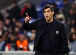 ‘Vamos ver se aprenderam’: Técnico do Lyon cobra jogadores após eliminação na Liga Europa