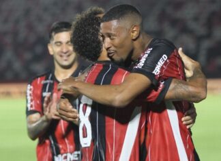 Botafogo-SP surpreende e goleia o Fortaleza na estreia da Série B do Brasileirão