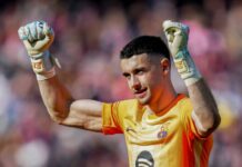 ‘Nunca se sabe’: Goleiro rival vira alvo do Barcelona, troca elogios com García e ‘cava vaga’