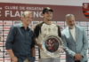 Pedro recebe homenagem após se tornar maior artilheiro do século do Flamengo
