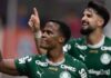 Palmeiras vence Bahia com gol contra no fim e amplia vantagem na liderança do Brasileirão