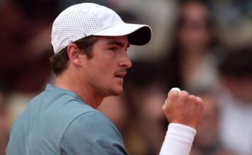 João Fonseca estreia com vitória fácil sobre Gabriel Diallo no Masters 1000 de Monte Carlo