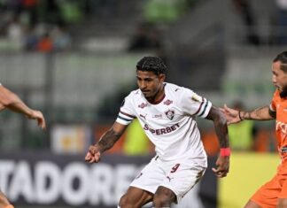 Fluminense acumula chances perdidas e só empata com La Guaira na estreia da Libertadores