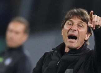 Ex-Juventus faz coro por Conte na seleção italian: ‘Chegávamos a vomitar em campo’