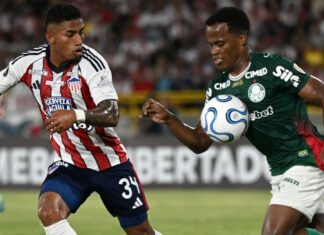 Arias detona gramado do Junior, vê Palmeiras prejudicado e cobra ‘fiscalização’: ‘Para um jogo desse tamanho, algo tem que ser revisado’